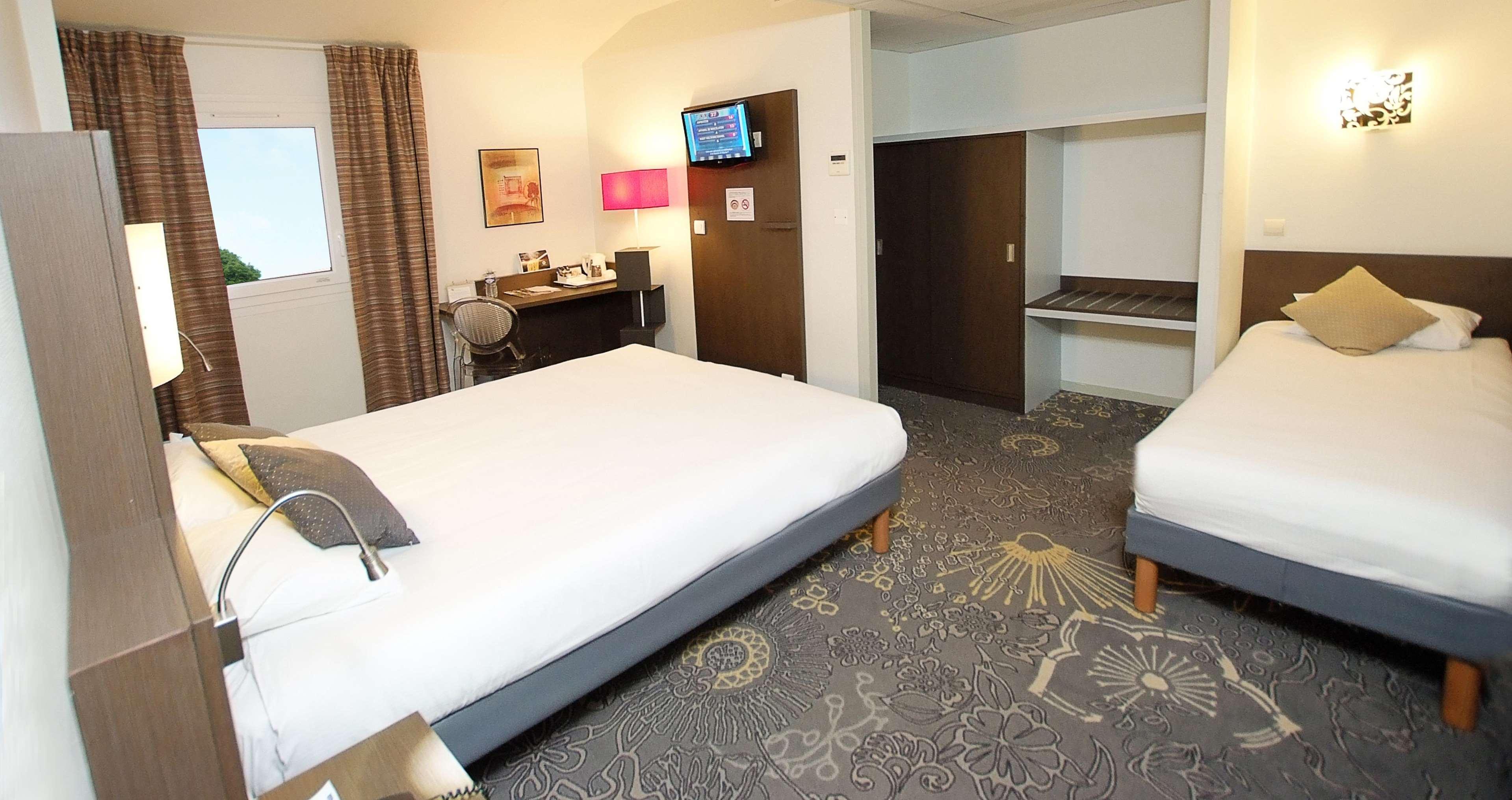 Hotel Kyriad La Rochelle Centre Ville Экстерьер фото