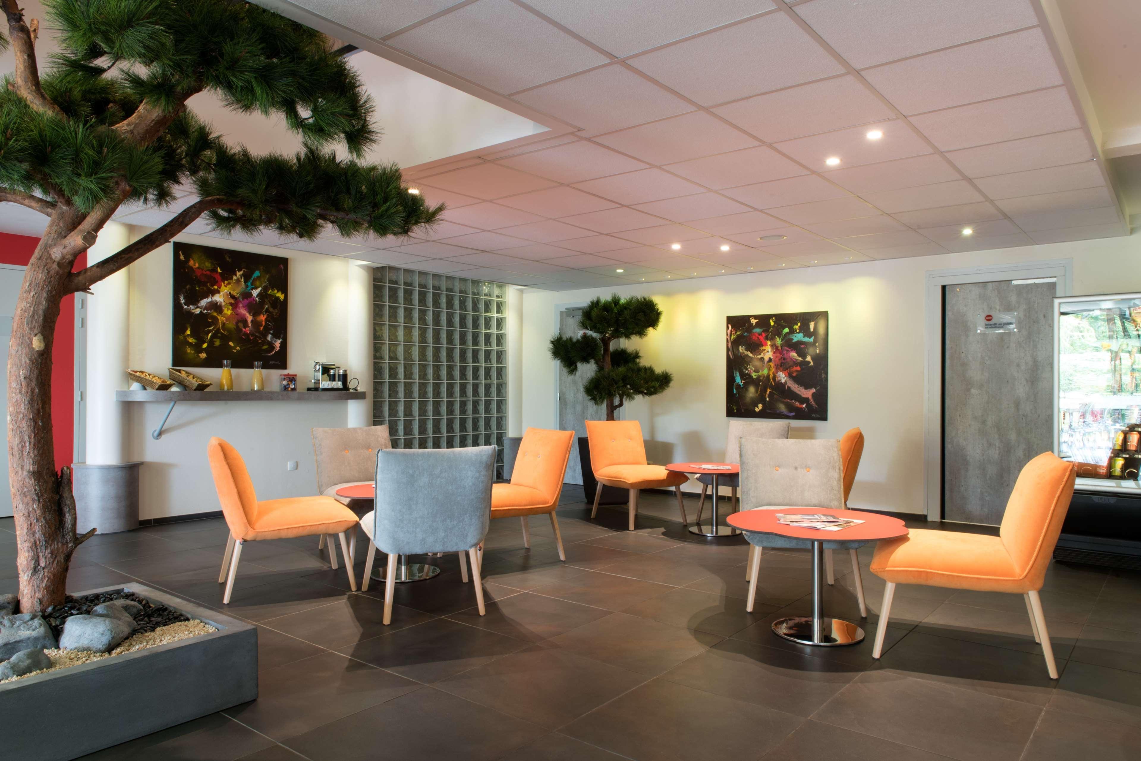 Hotel Kyriad La Rochelle Centre Ville Экстерьер фото