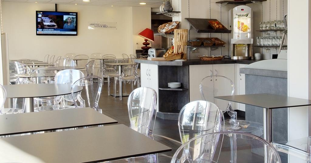 Hotel Kyriad La Rochelle Centre Ville Экстерьер фото